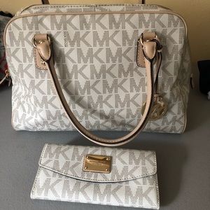 MK purse